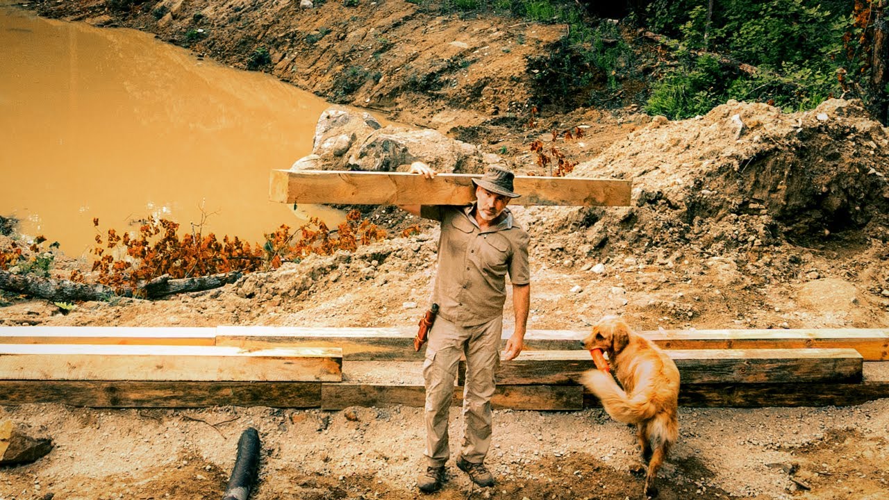 Building an Off Grid Woodworking Workshop Log Cabin in the Forest, Episode 1