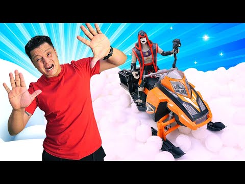 ¡El coche de Kevin está atascado en la nieve! Misión de Rescate de Ben 10 con Gregorio