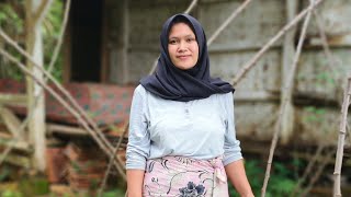 Janda desa cari yang sayang!! walau rumah ambruk makan pas pasan semngat menghidupi buat buah hati