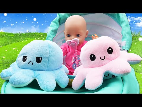 Kızlar için Oyuncak BABY BORN ile komik video! Kızgın ahtapot için ev yapalım! Maya ve Lina