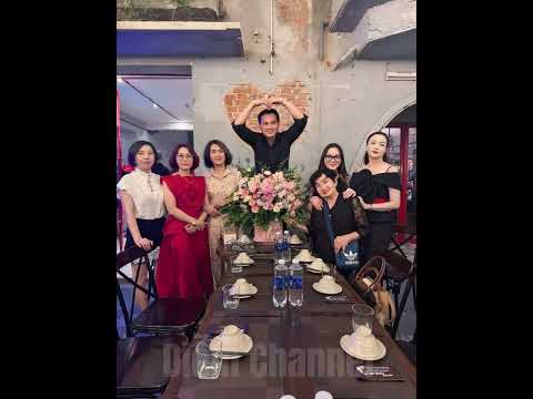 Mới nhất, NSƯT Kim Tiểu Long đã có mặt tại Hà Nội và dùng cơm tối thật hạnh phúc bên các Fan hâm mộ
