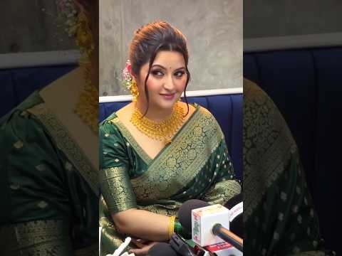 কার গলার হার বেশি সুন্দর ?! #porimoni #apu_biswas #bubly #purnima #tasniafarin