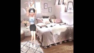 Dancing in my pj tonight even though it's not my real pj but how everyone doing this evening 💕🌜