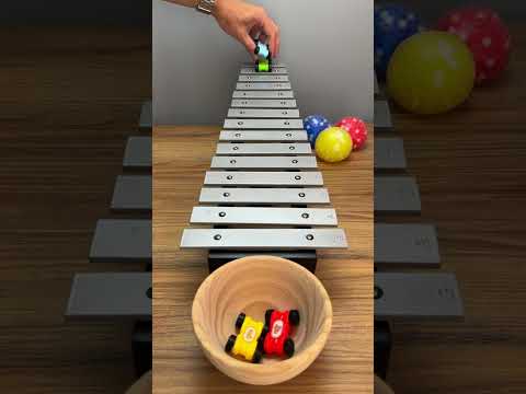 Wooden Xylophone with Balls – Satisfying Taps 🎼🔴