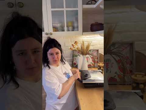 Yasemin Sakallioglu - Yeni okul dönemi herkese hayırlı olsun