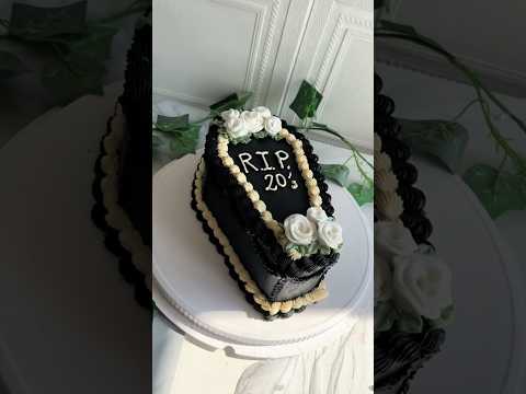 Mais pitiiié il est incroyable 🥰#cakedesigntoulouse#rip20s #ripcake #caketok #gateaupersonnalise
