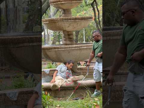 Al agua patos ๐ฆ ๐๐๐ #funny #prank