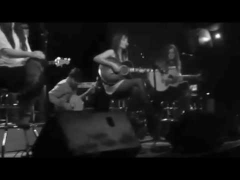 Kacey Musgraves - "Mama's Broken Heart"