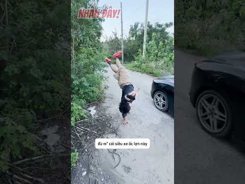 Thể hiện trình độ hát khiến siêu xe hỏng bét