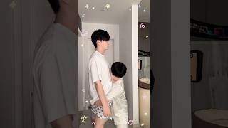 Why? I can't even pick up my husband?! #funny #boyfriend #love #viralvideo #foryou