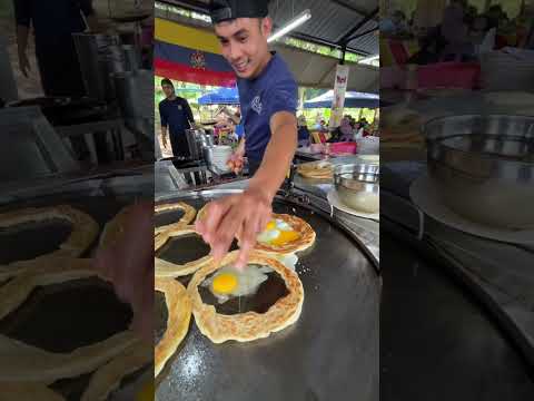 Circle Egg Parotta Making in Malaysia #streetfood #sarkarifoodie