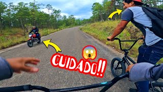 ☠️🤬Este w3i frenó en la grava😤y se partió toda...