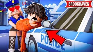 ARRÊTÉ PAR UNE POLICIÈRE FOLLE QUI A UN CRUSH SUR MOI SUR BROOKHAVEN (Film)