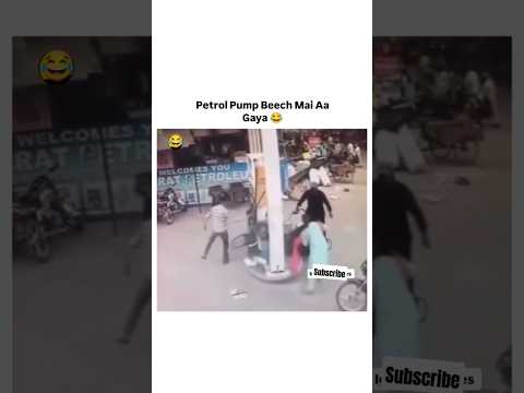 Ye bhi meri galti hai😂duke390#scooty #kawasaki#crash#funny  #shorts#bikerider#trending