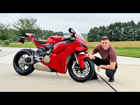 I Bought a Brand New 2025 Ducati Panigale V4!!!