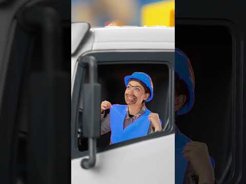 🚛 Learn Colors with Trucks – What’s Flowing from the Cardboard Faucet?