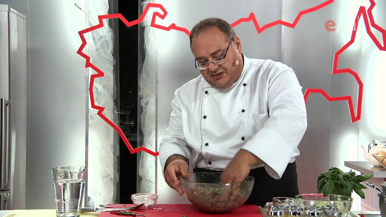 Хинкали с базиликом и перцем чили