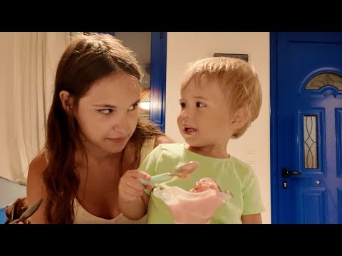 When You Donโt Want to Share Ice Cream ๐ | Funny Reaction!