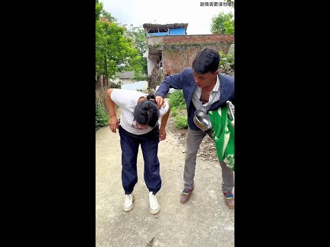Half a year has passed, it's time to go back to work #funnycouple #rurallife #shorts