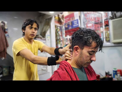 18-Year-Old Barber’s Head Massage on Delhi’s Busiest Street! 😵‍💫