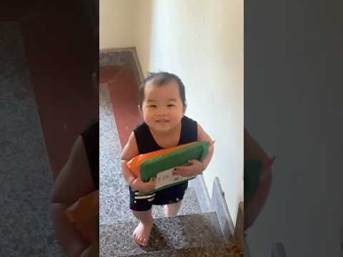 Thôi lam cầm đơn hàng cho cô Yến