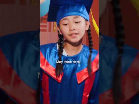 P1: Cô bé vừa tốt nghiệp có thái độ không đúng với bạn mồ côi!! #vickyphươngvy #xímuội #shorts