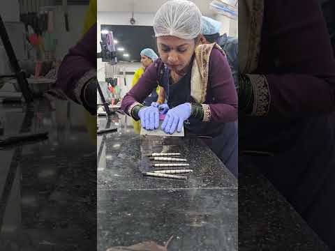 Chocolate garnishes class call on 9987723166