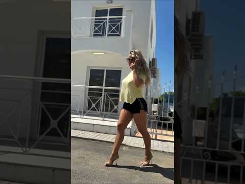Street Fashion Look That Turns Heads! | Trending Outfit 2025 👗🖤