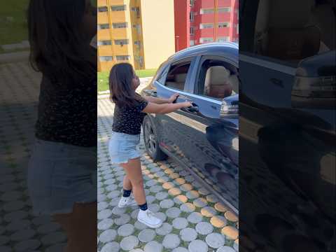 LUPE SIEMPRE QUE SE SUBE A CARRO 😂@labuenlupee #shorts