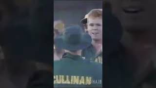 SHAUN POLLOCK CLEANED UP SACHIN TENDULKAR.