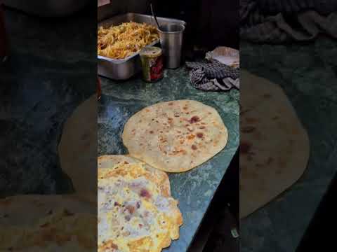 Chicken Kathi Roll CR Park #indianstreetfood #chickenroll #streetfood #asmr