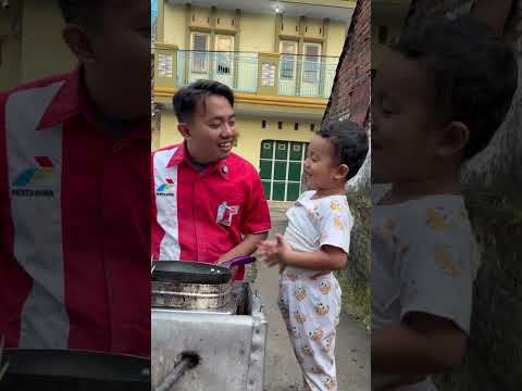 Adenya beli bakso mulu padahal tukang cilung