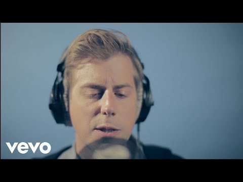 andrew-mcmahon-in-the-wilderness-cecilia-and-the-satellite-toy-version-andrewmcmahonvevo