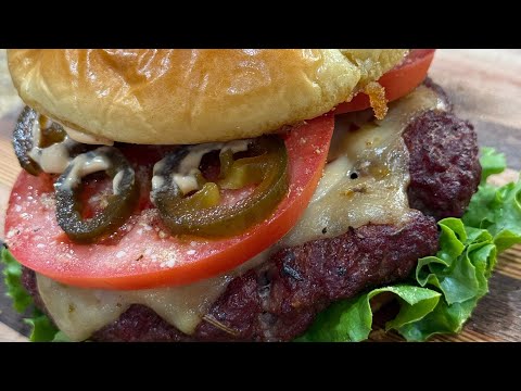 Smoked Pepper Jack Cheeseburger!