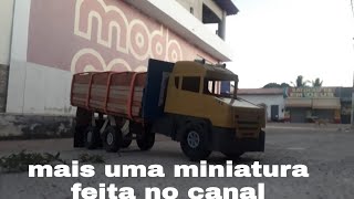 fiz minha segunda miniatura do canal , coloquei carga de madeira