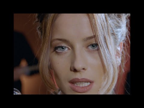 iliona - Si tu m'aimes demain (Clip Officiel)