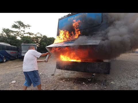 API SEMAKIN BESAR... | Bakar Bus Sampai Meledak Jilid II