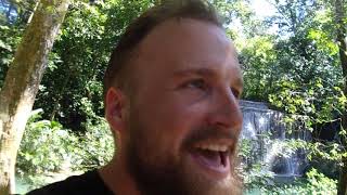 Mexicans Won't Make Eye Contact With Me...WTF