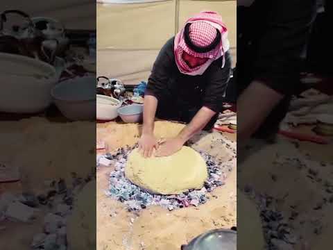 How to make roti in Saudi Arabia. #shortvideo