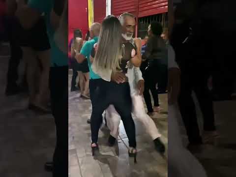 olha quem voltou #piseiro #memes #humor #forrozão #arrochamarcante