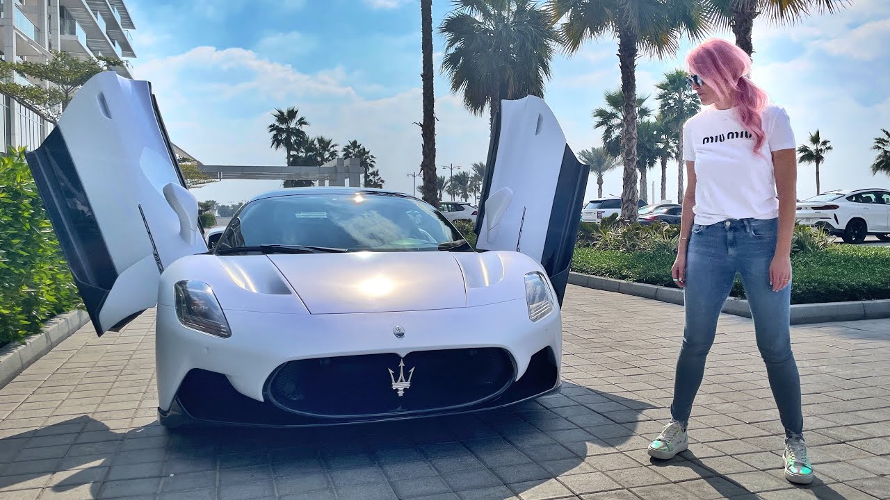 World's First Maserati With Butterfly Doors MC20