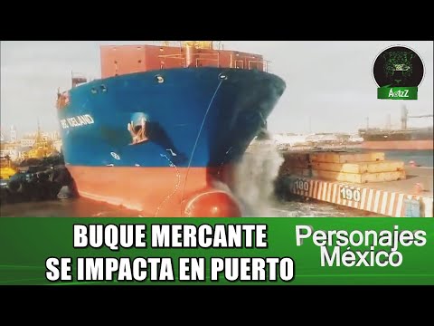 Barco mercante se impacta contra malecón en Veracruz por fuertes vientos