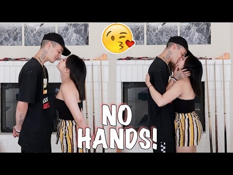 No Hands Kissing Challenge!