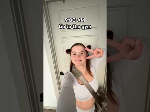 Our queen’s morning routine 👑 #immabe #funnyvideos #sisters #funny #gymhumor #gymmemes #gymcomedy