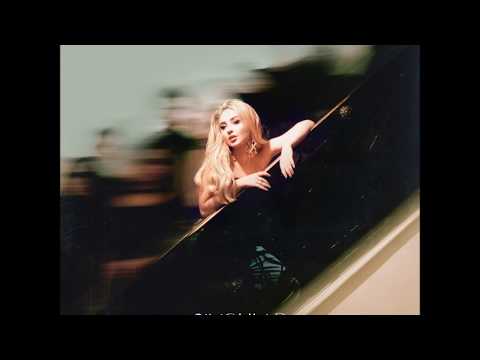 Sabrina Carpenter - Sue Me