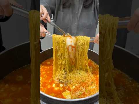 우삼겹1KG+순두부8개 열라면으로 해장하는 직장인들 / Soft Tofu Ramyeon