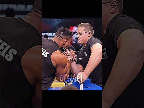 😱Schoolboy demonstrated real strength to Lari #trending#armwrestling#edits#edits#motivation#shorts