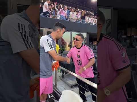 Daddy Yankee meets Suarez, Busi and Messi 🤝