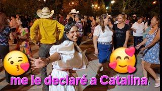 Un show el baile con gente original
