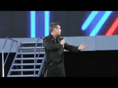 Progress Live 2011: Robbie's 'Ditty' At Manchester (11th June)